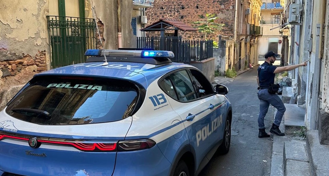 Prostituzione a Catania, espulsa una colombiana