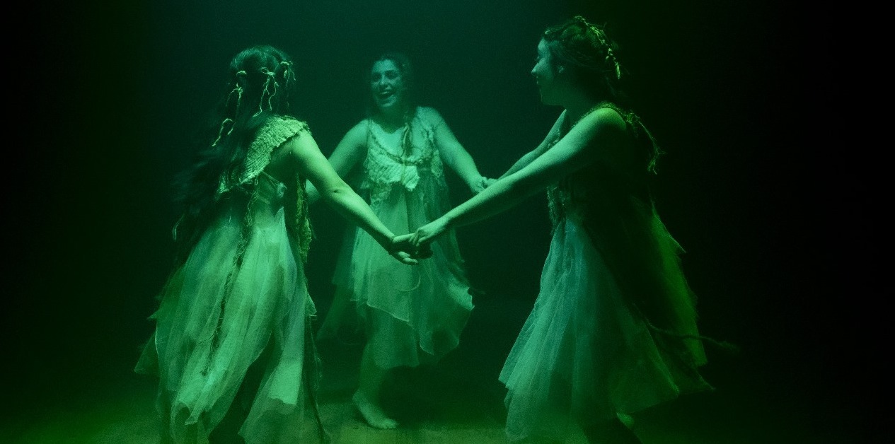 La loba “La loba” in scena al Roots