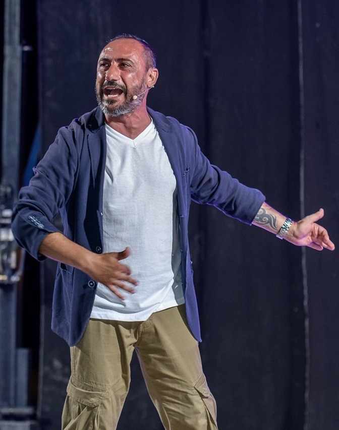 Cos’è l’amore lo spiega Gianluca Barbagallo