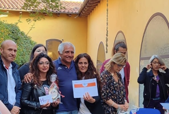 Aci Sant’Antonio 2 Aci Sant’Antonio, un trionfo di colori e creatività con la pittura