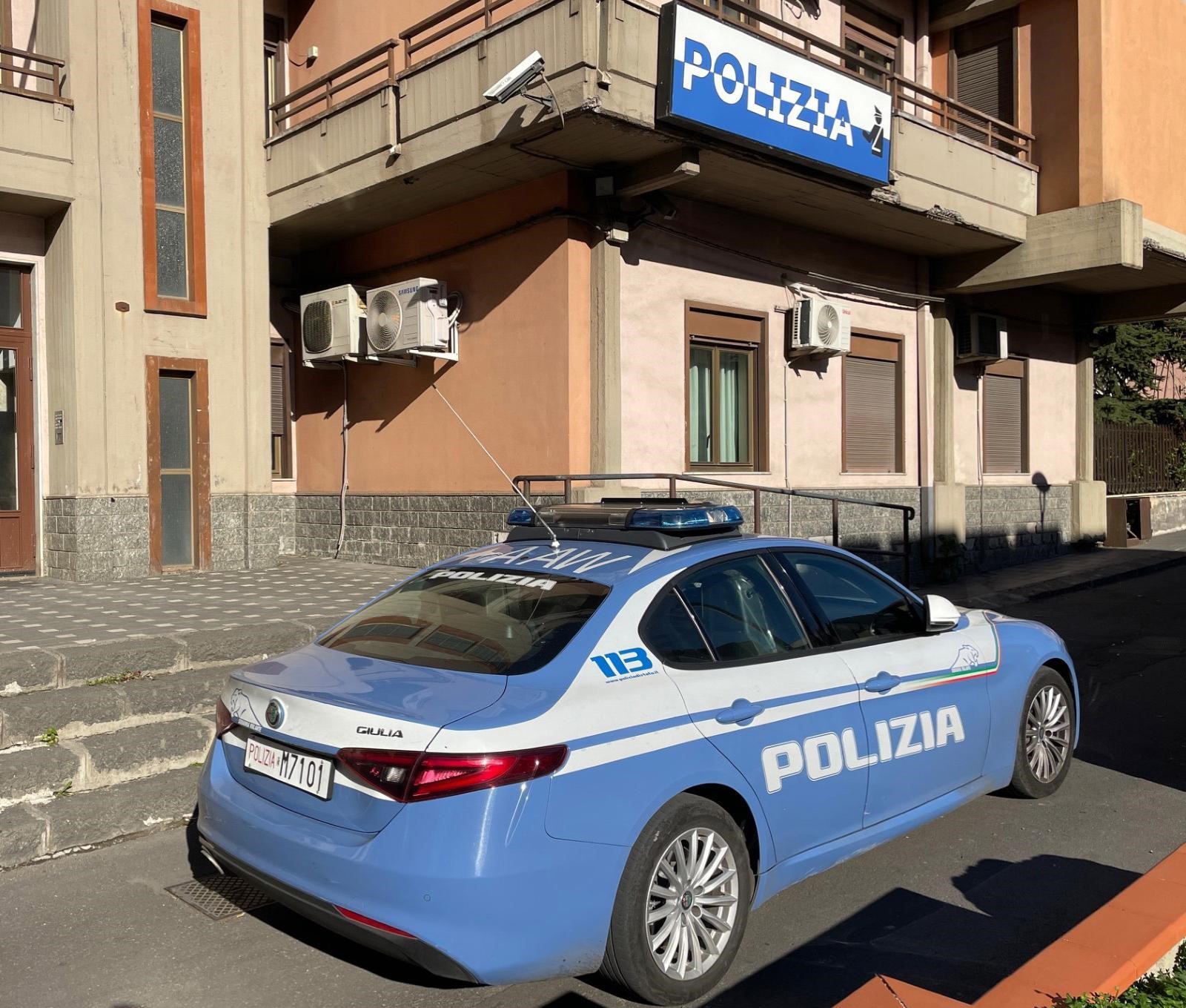 COCAINA ED EROINA NASCOSTE NEGLI SLIP Sostanze stupefacenti negli slip: sequestrate eroina e cocaina
