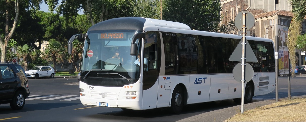 “Salta” l’ultima corsa dell’Ast, passeggeri abbandonati