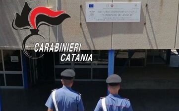 Mirabella Imbarcari Mirabella Imbarcari, con dell’acqua voleva dar fuoco al Comune