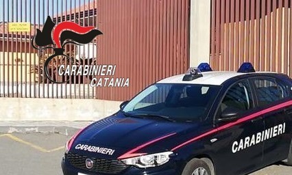 evade dagli arresti domiciliari Scorrazzava in scooter, ma era agli arresti domiciliari
