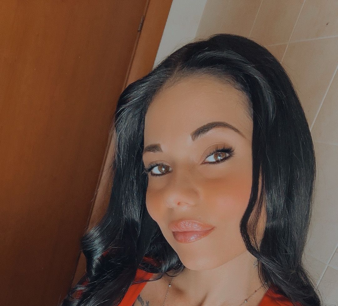 Torna Agata Arena: da “Donna d’onore” a cantante per Dio