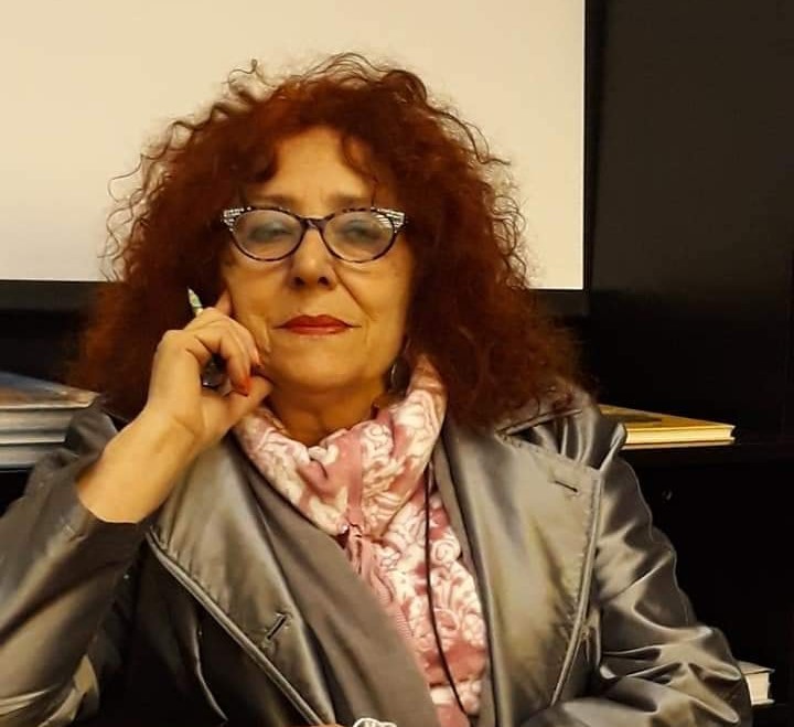 marinella fiume Donne di carta in Sicilia