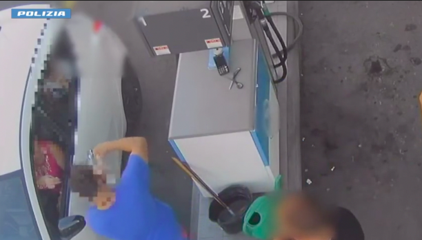 ustione Restano in carcere le autrici dell’ustione della 26enne