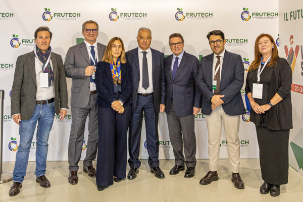 FRUTECH Il successo si Frutech: 100 espositori e oltre 7 mila visitatori