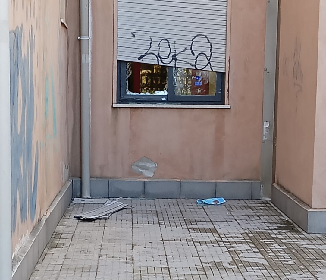 Lombardo Radice Ladri al Lombardo Radice