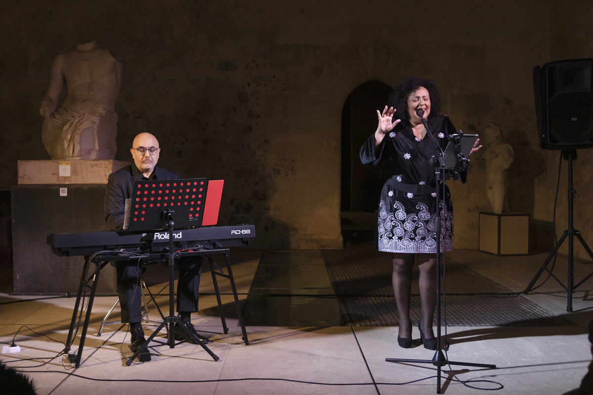 Mario Nicotra e Sandy Troina al Castello Ursino (Foto Simone Nicotra) Valverde, venerdì il concerto di Natale