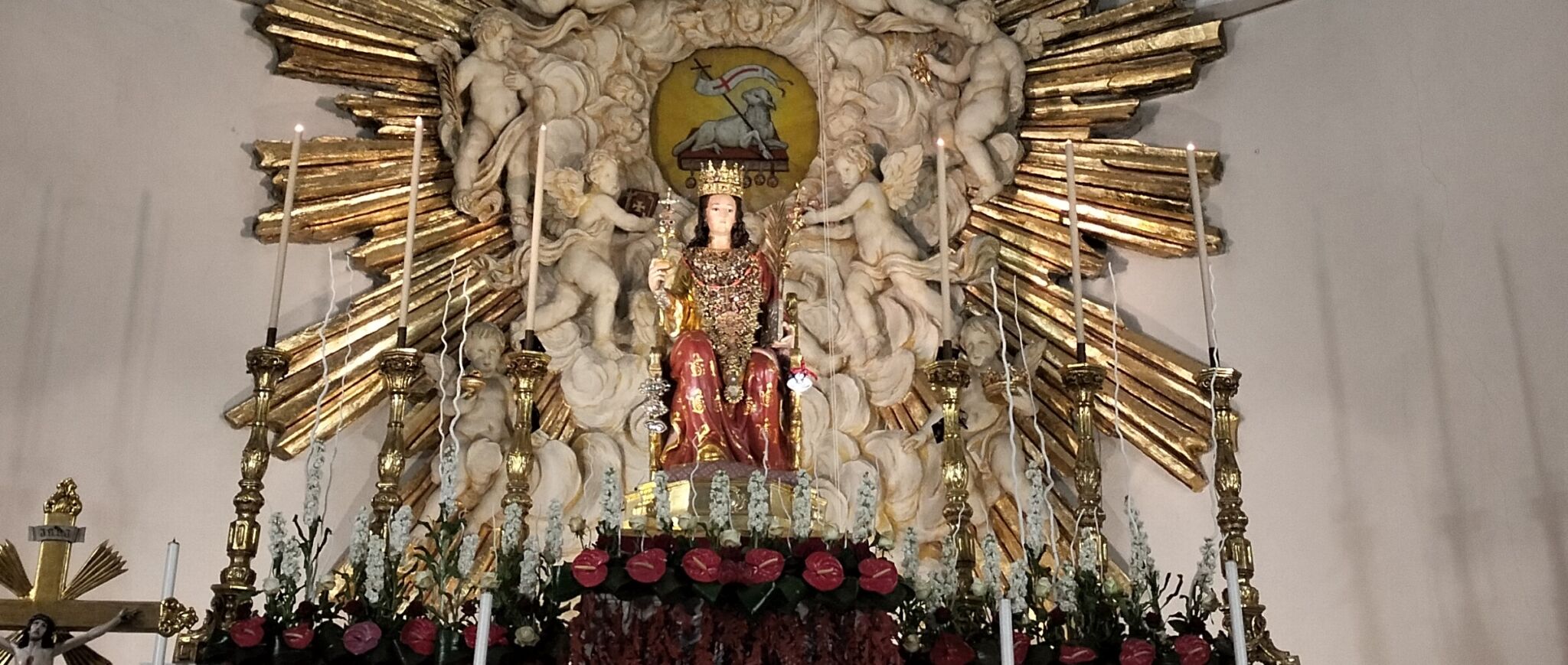 Santa Lucia Belpasso altare A Belpasso la pioggia non ferma la festa di Santa Lucia