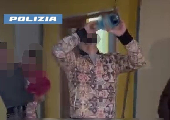 Festeggia i domiciliari con amici e torna in carcere