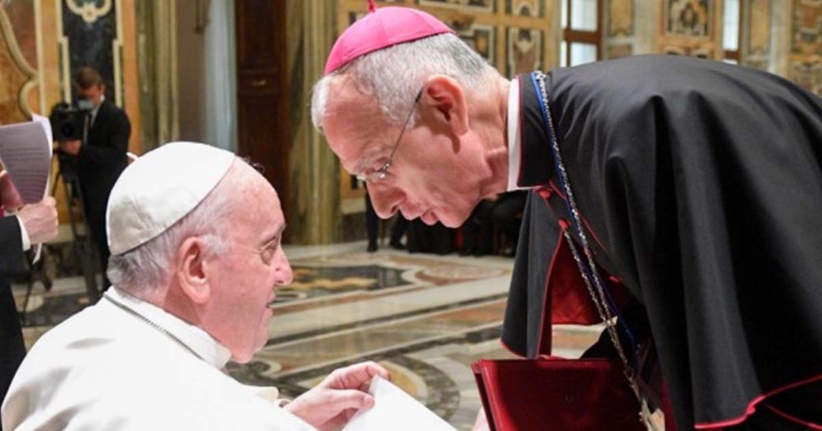 SuI ritorno a casa del Santo Padre, esprime vicinanza il vescovo Raspanti Presidente della CESi