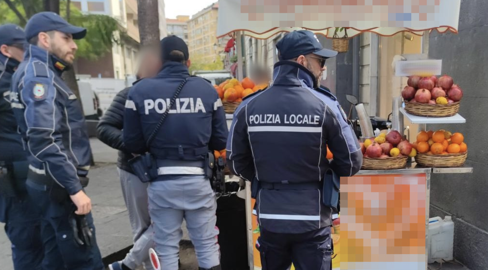 sequestro arance Una segnalazione sull’app YouPol blocca venditore ambulante