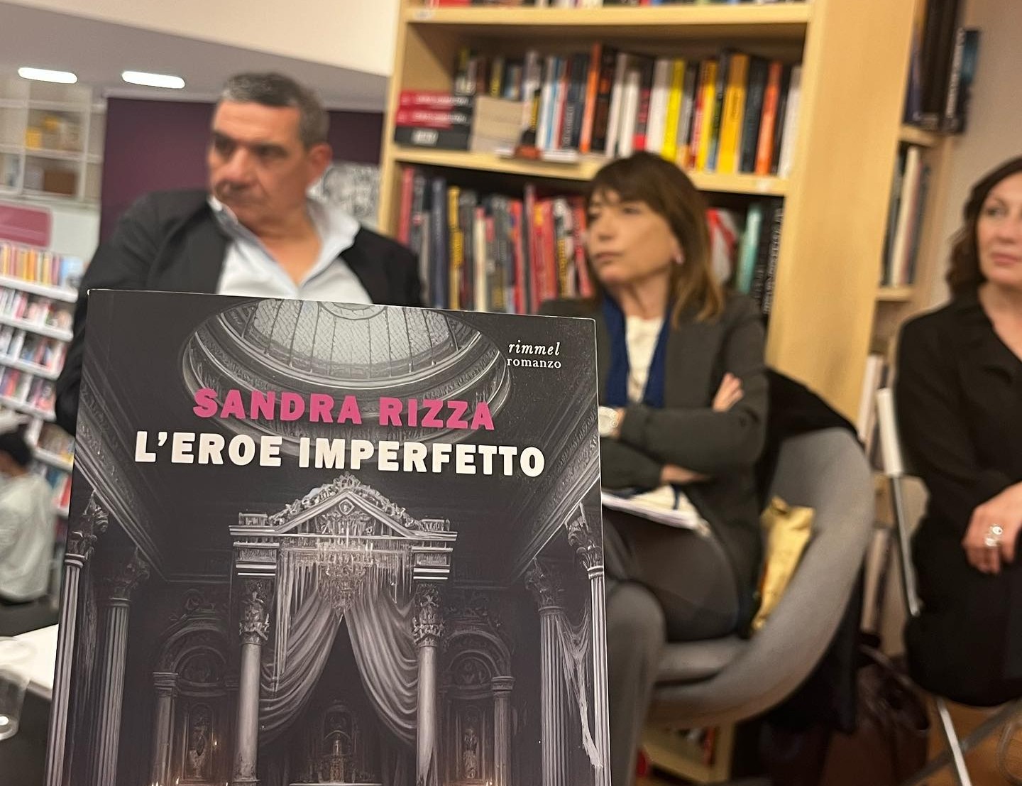 “L’eroe imperfetto”, il romanzo di Sandra Rizza
