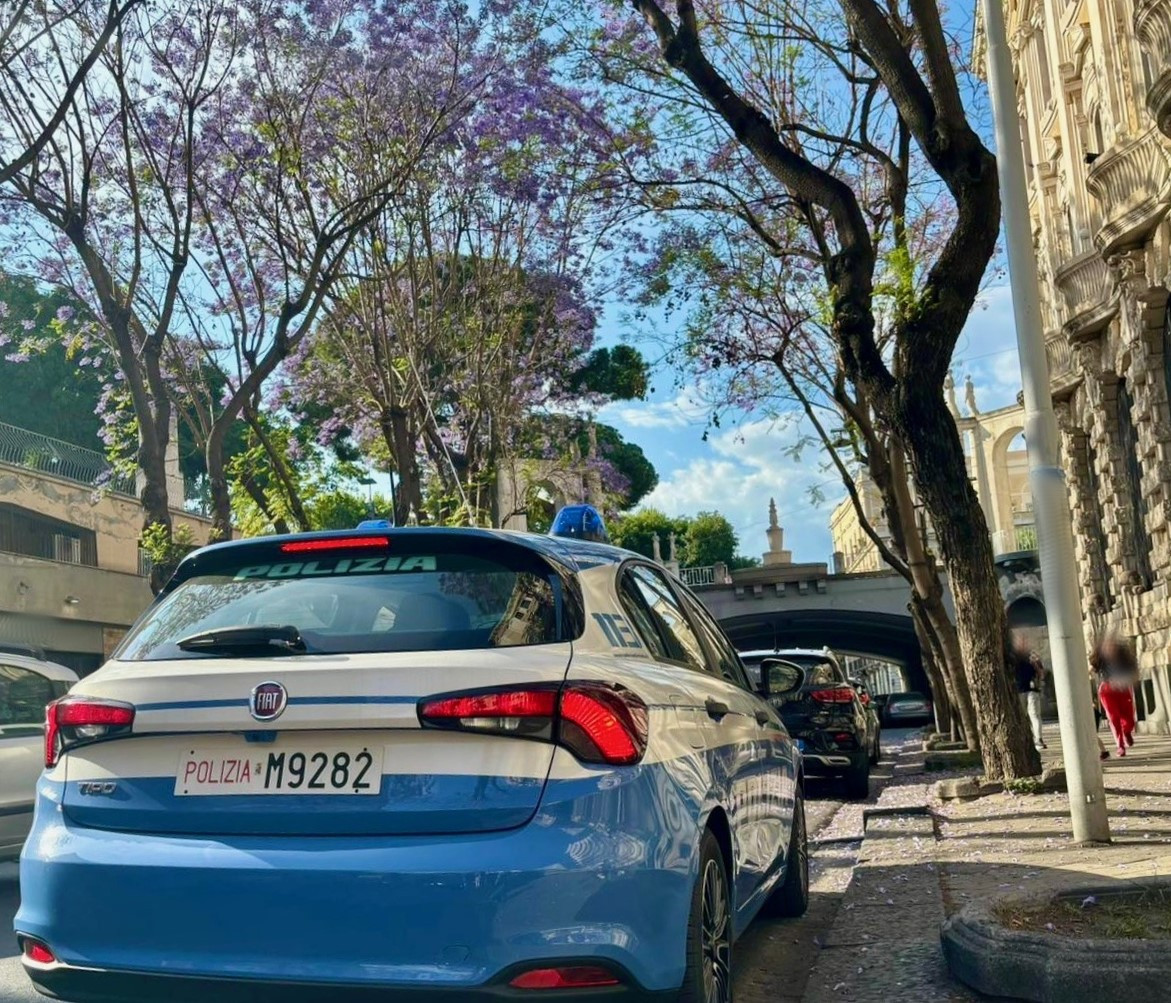 TENTANO DI RUBARE UNO SCOOTER IN CENTRO MA VENGONO SCOPERTI DUE MINORENNI ARRESTATI IN FLAGRANZA DALLA POLIZIA DI STATO Tentano di rubare uno scooter, arrestati due minorenni