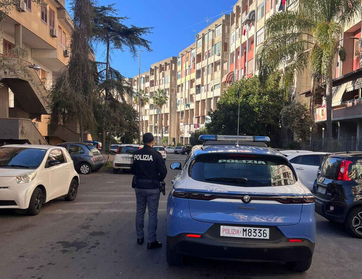 FERMATO CON LA DROGA IN AUTO MENTRE VA A SPACCIARE. LA POLIZIA DI STATO ARRESTA UN 32ENNE PREGIUDICATO. San Giovanni Galermo, 32enne fermato con la droga