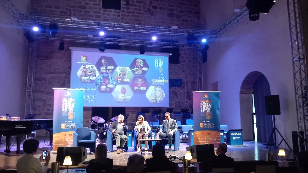 Foto Conferenza stampa Sicilia Jazz Festival con il M° Ignazio Garsia, On.le Elvira Amata e Luca Luzzu I grandi numeri del Sicilia Jazz Festival