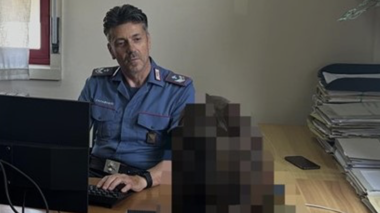 maltrattamenti in famiglia Motta Sant’Anastasia, picchia la moglie davanti ai figli