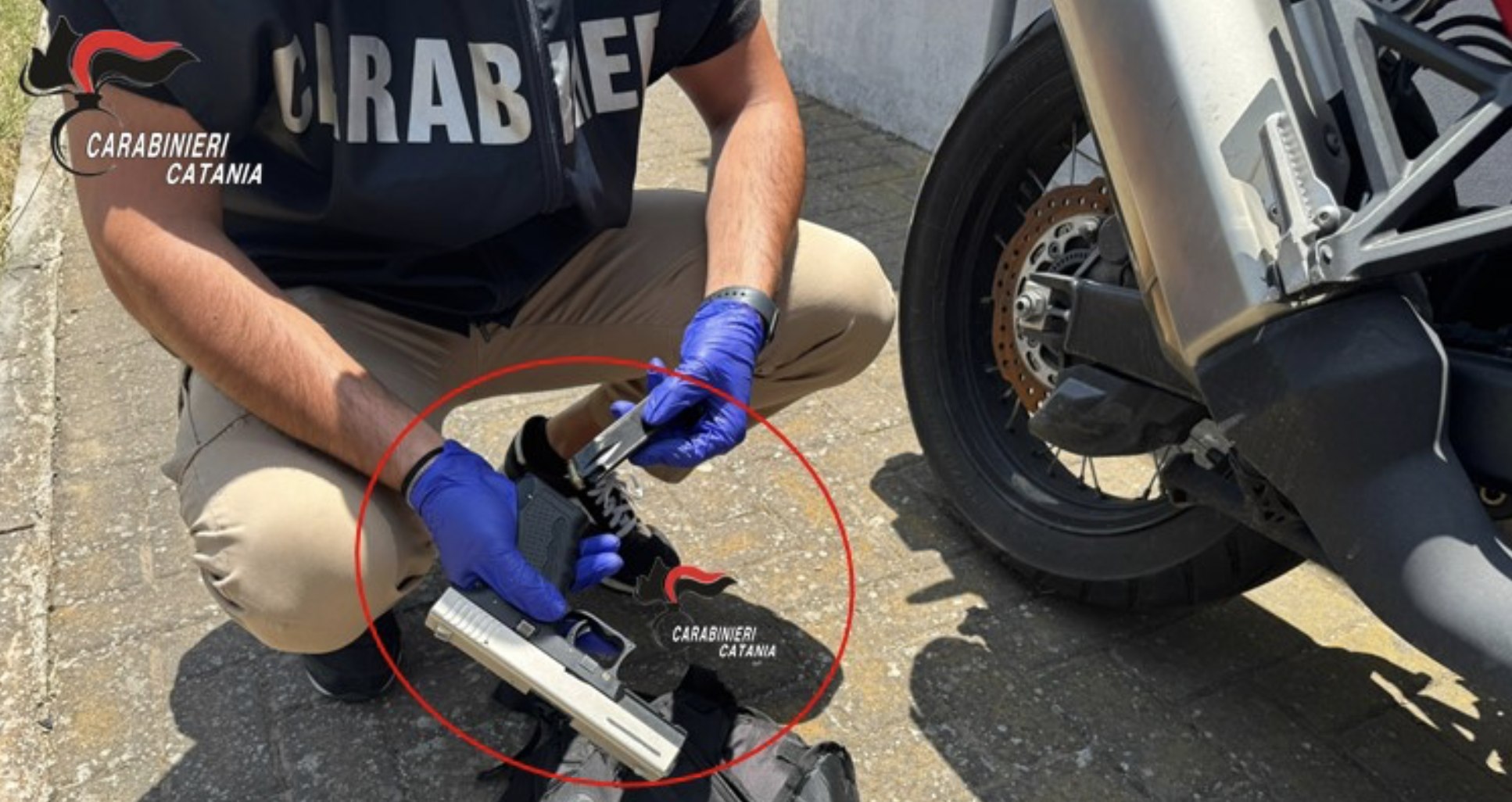 pistola Librino, fermato 20enne con pistola e crack