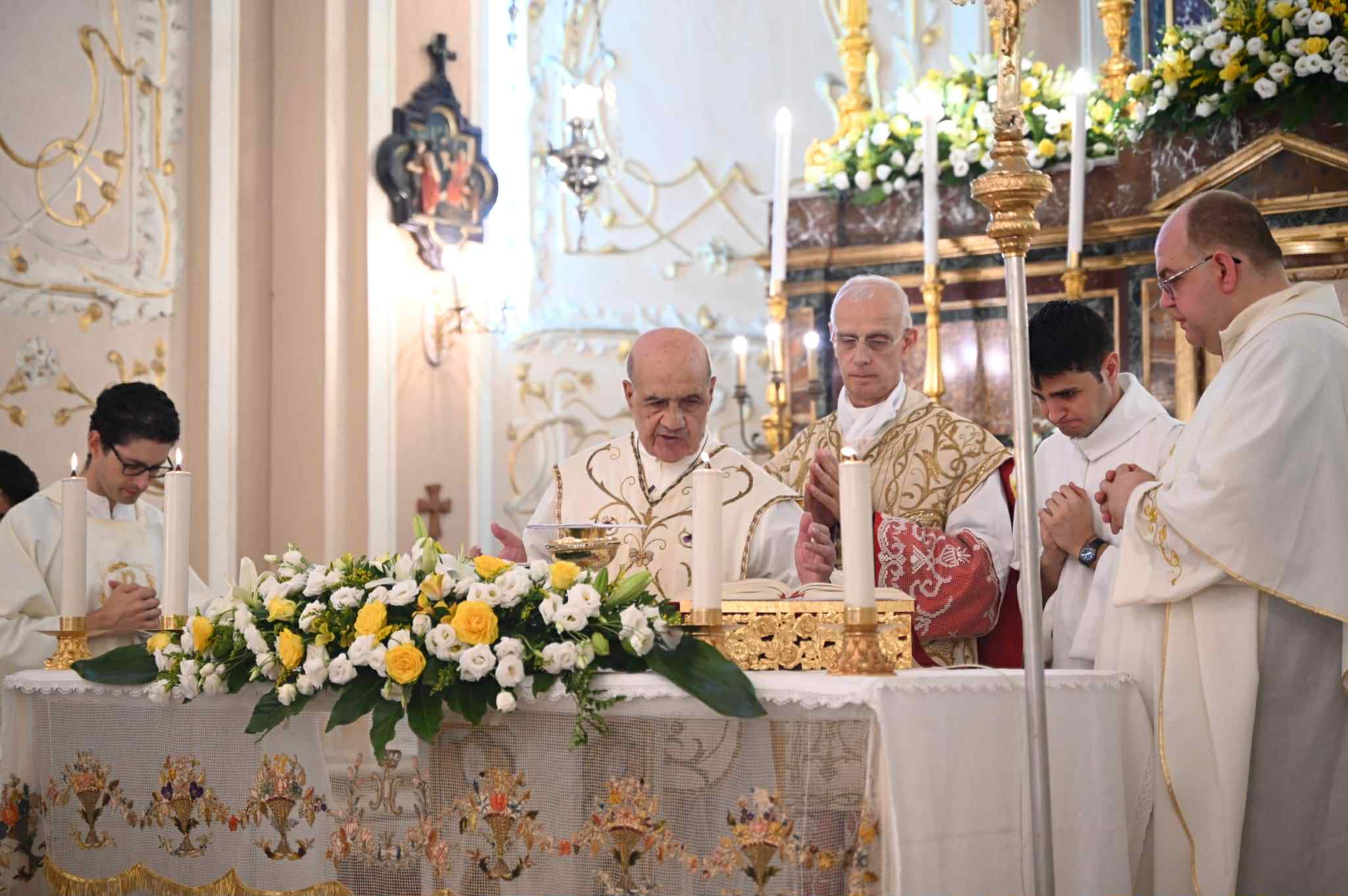 Don Rosario Di Bella sacerdote da 50 anni