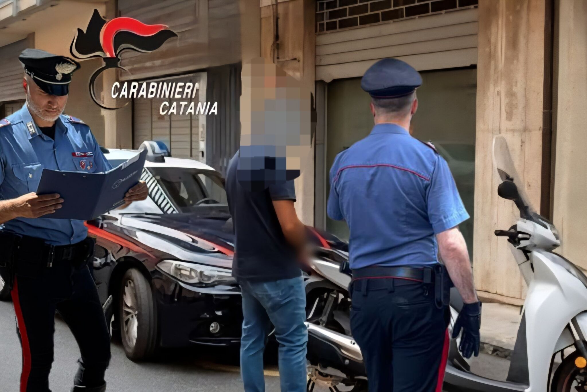 RADIOMOBILE CATANIA Ruba in casa e fugge in scooter, arrestato 49enne