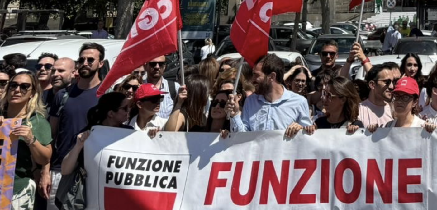 Oltre 300 lavoratori al presidio di FP CGIL, UILPA e USB