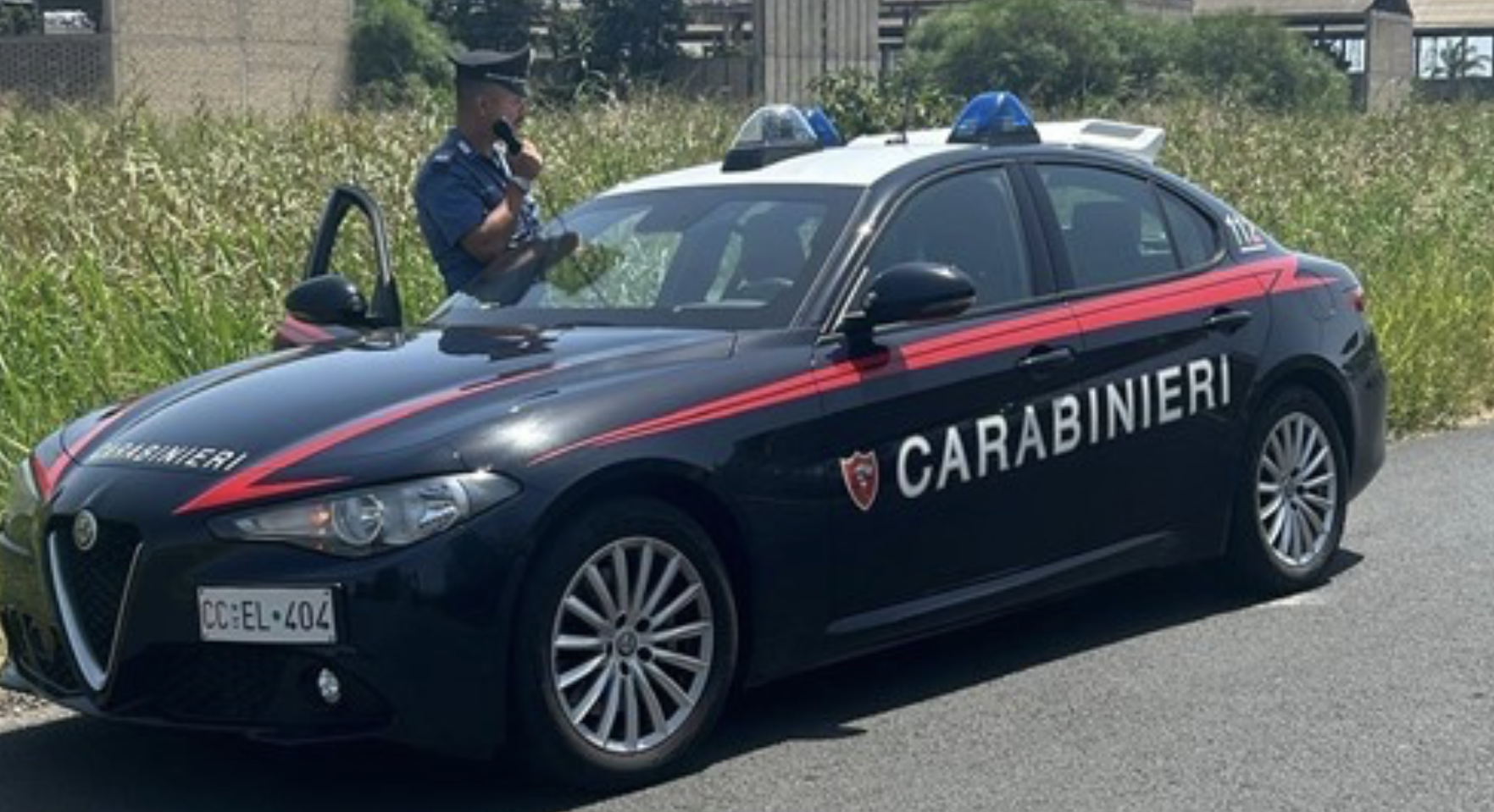 Carabinieri Catania, sorpresi a rubare ferro in uno stabilimento dismesso