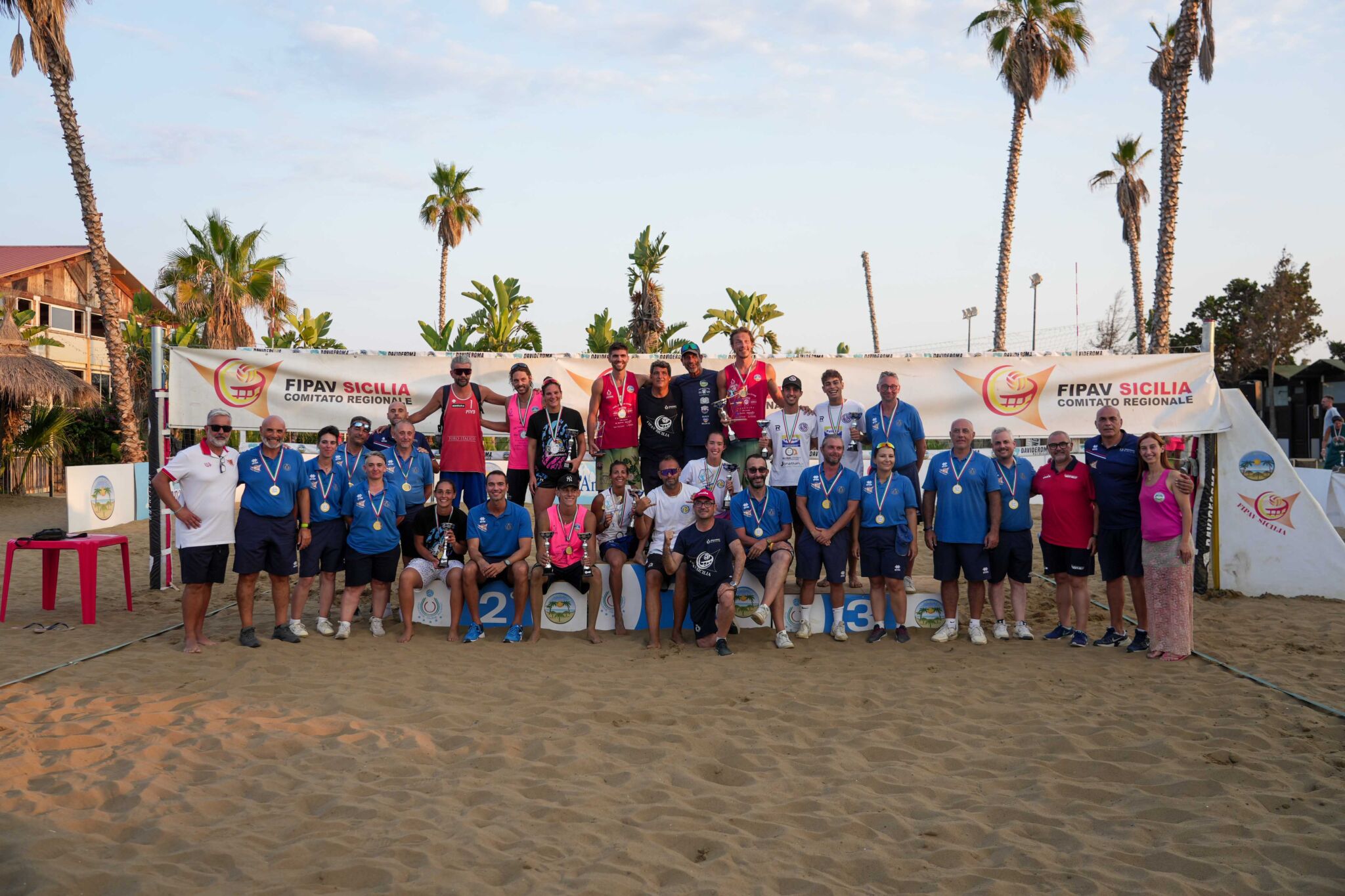 Arezzo-Bigarelli e Meniconi-Bernasconi sul trono regionale del beach volley