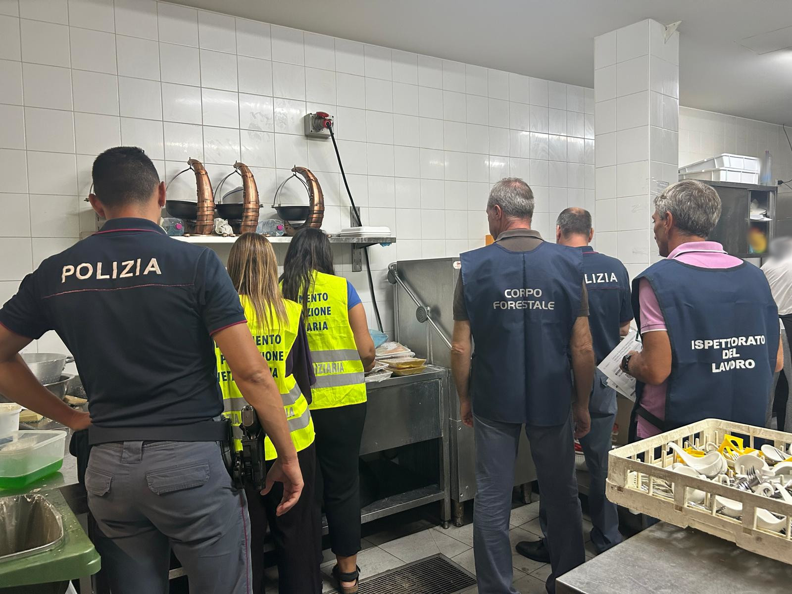 Ristorante a Giarre e panificio ad Aci Catena: 65mila € di multe