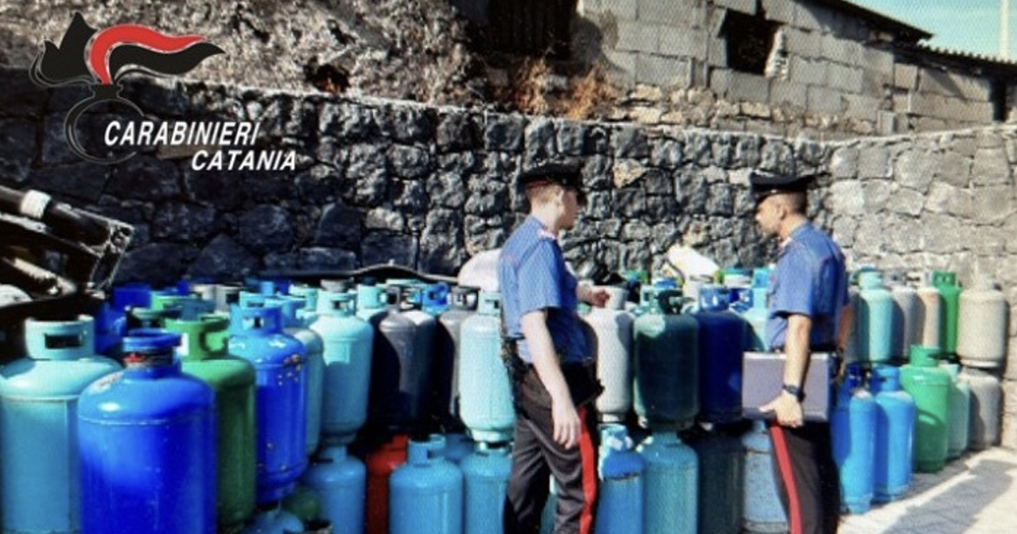 Catania, denunciato titolare di rivendita bombole