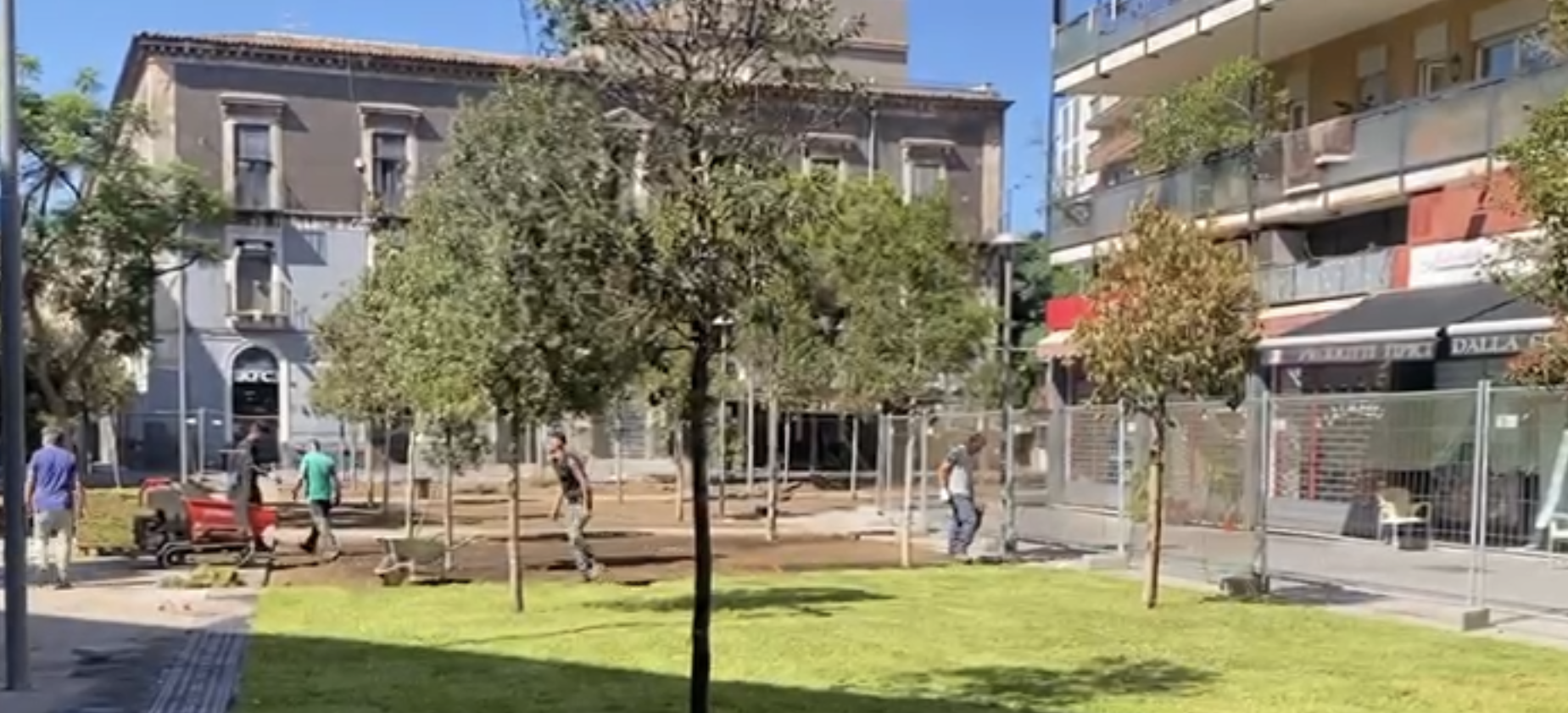 piazza Turi Ferro Lavori Pubblici, piazza Turi Ferro si tinge di verde