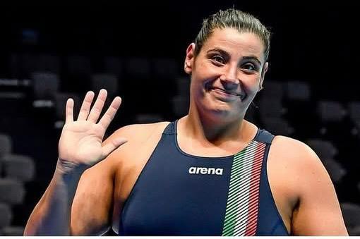 Valeria Palmieri La campionessa Valeria Palmieri lascia la Pallanuoto