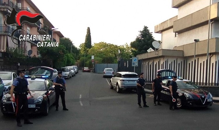 mascalucia (1) Controlli straordinari dei Carabinieri a Mascalucia