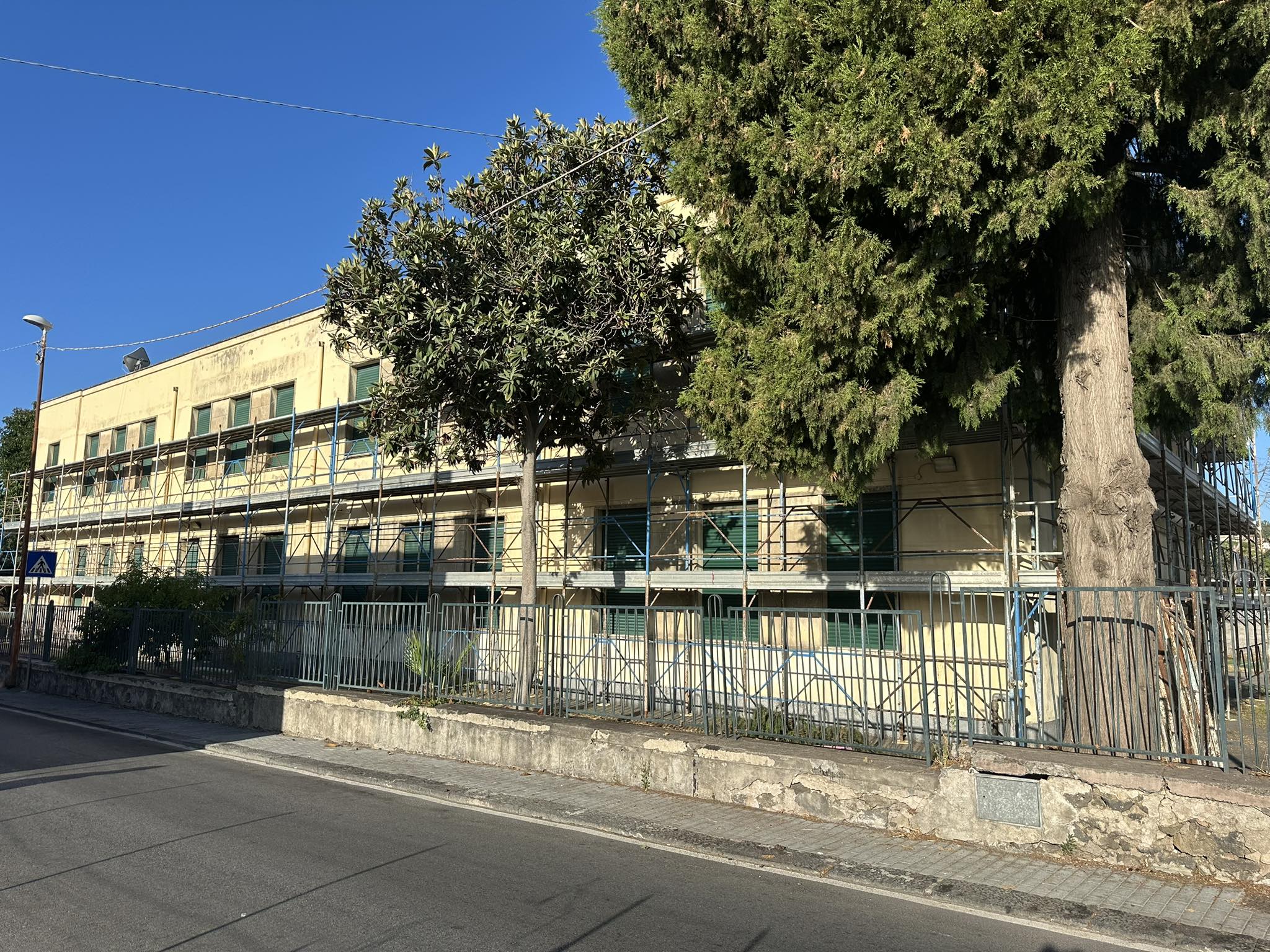 Edilizia scolastica: lavori di riqualificazione ad Aci Platani