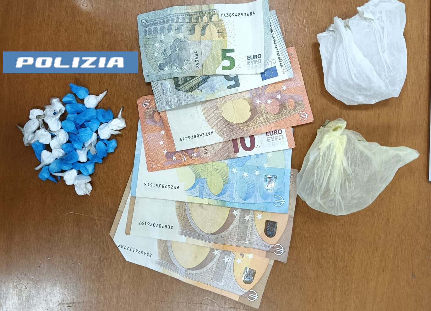 Acireale, negli slip nascondeva la droga