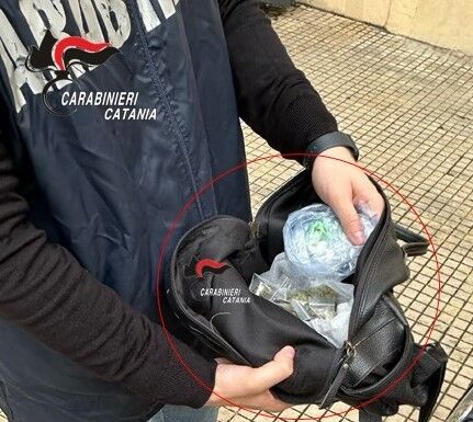 Catania, Trappeto: arrestato 27enne per spaccio di droga