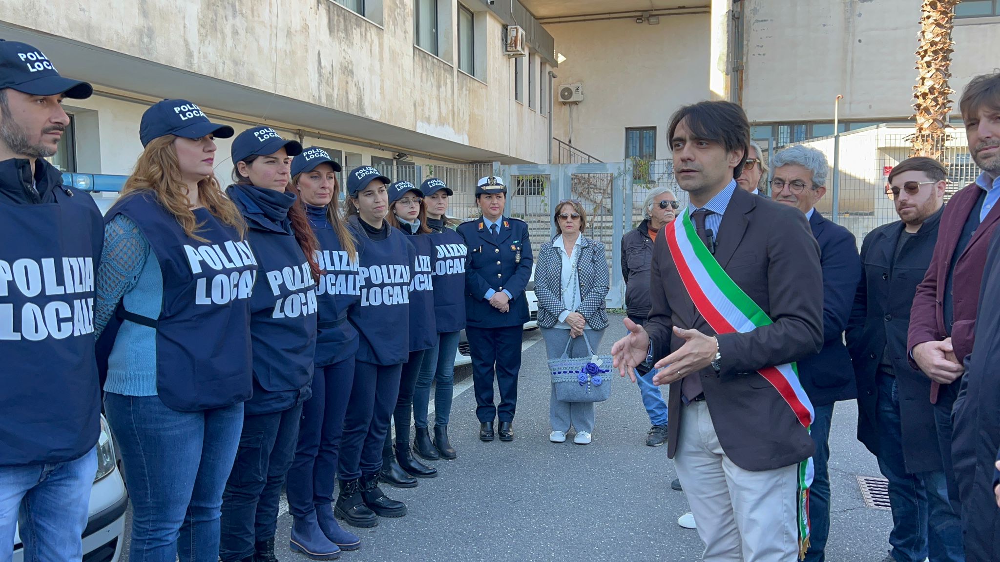 Misterbianco-vigili-urbani-sindaco-Marco-Corsaro Misterbianco, chiuse due case famiglia abusive