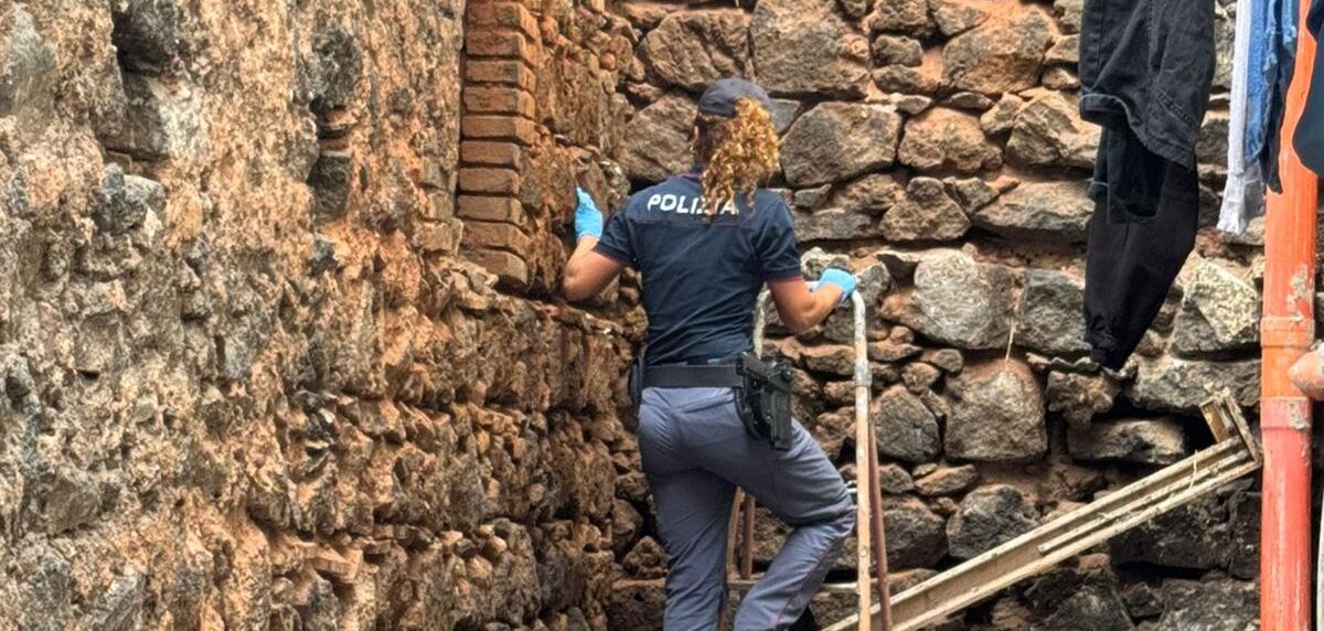 RIAPERTA “DRUG ROOM” IN UN EDIFICIO DI SAN CRISTOFORO 1 Riaperta drug room già chiusa dalla Polizia