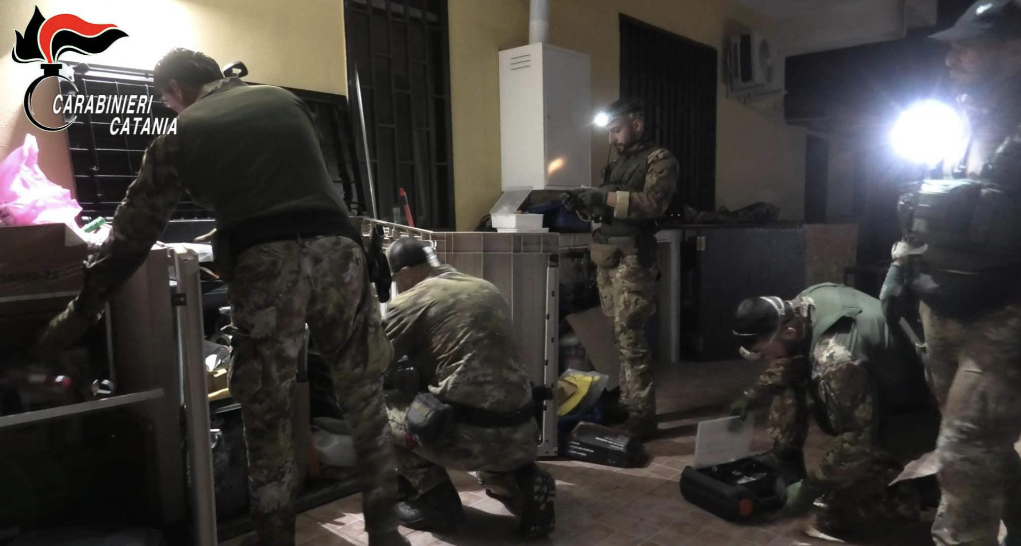 Catania, sgominata banda specializzata in rapine in villa
