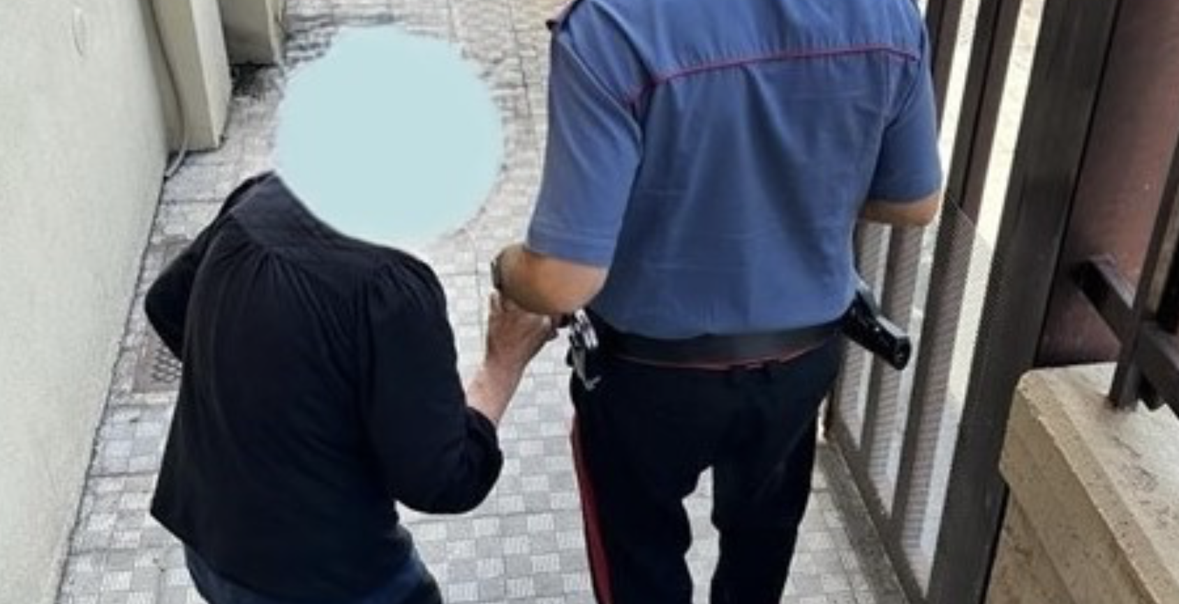 maltrattamenti anziani Biancavilla, picchia la madre perché non gli dà i soldi