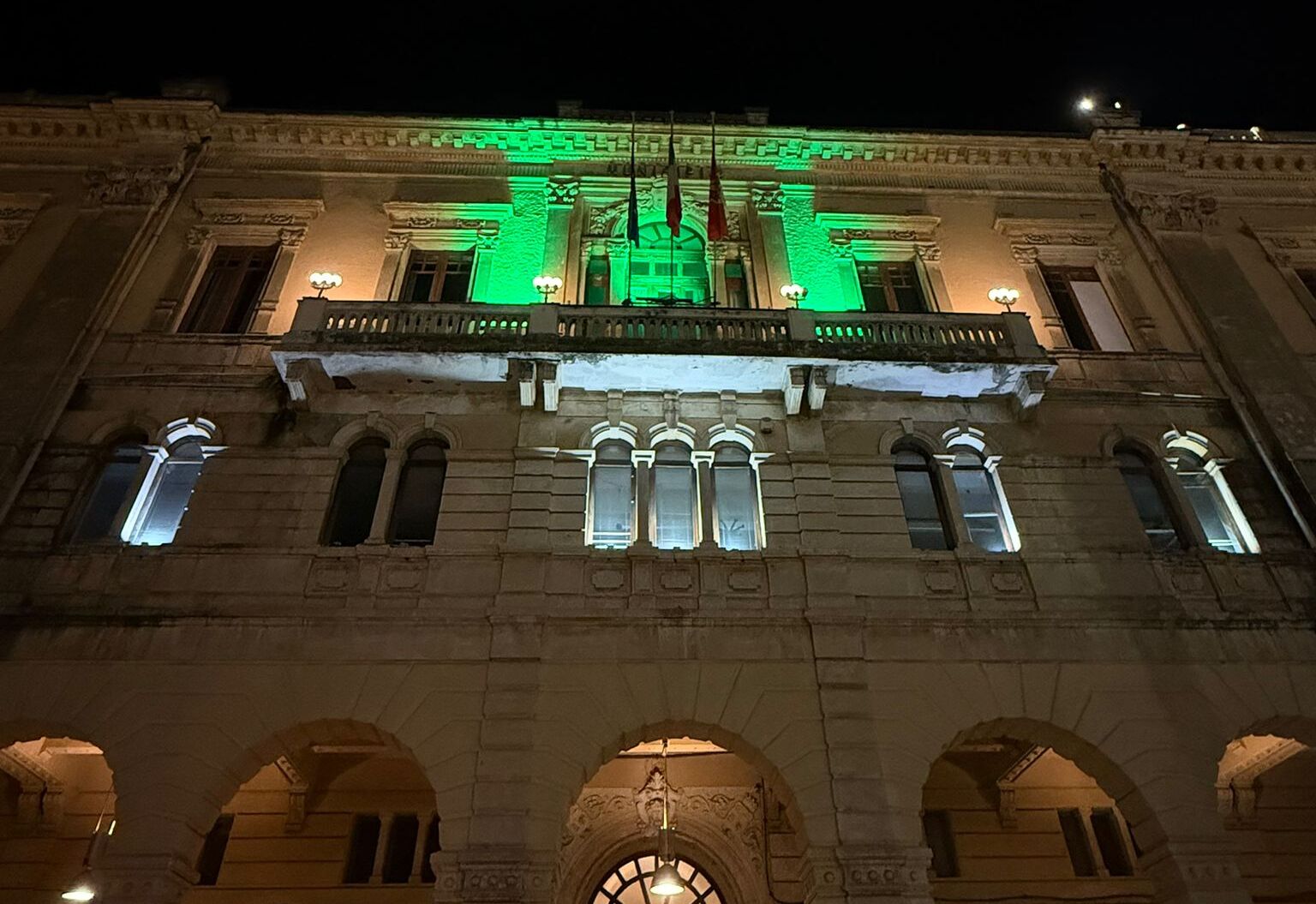 Riposto si illumina di verde per la fibrosi cistica