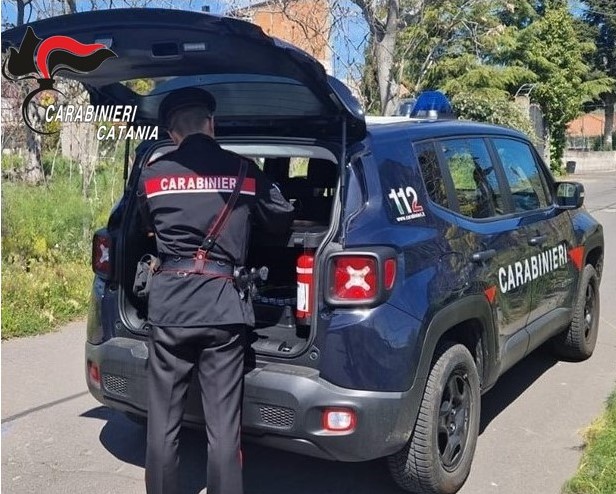 Motta Sant’Anastasia, pusher 20enne guida senza patente