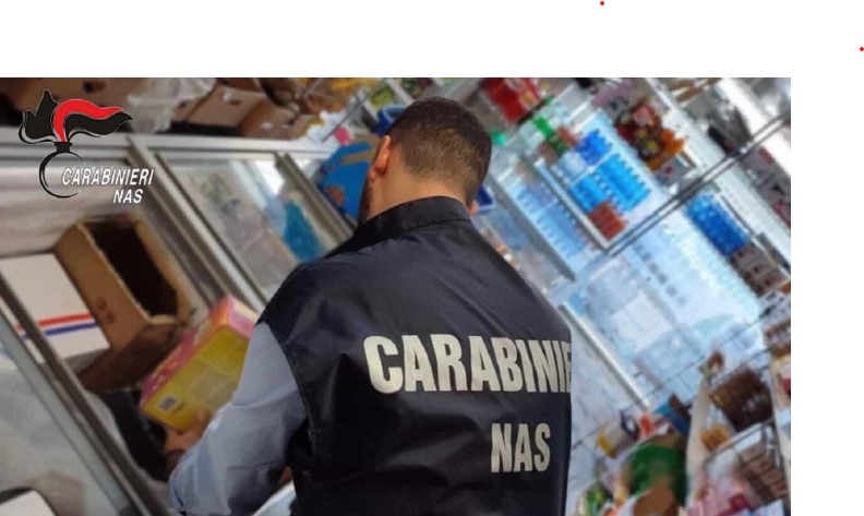 Foto NAS Catania, farine infestate e supermercato chiuso