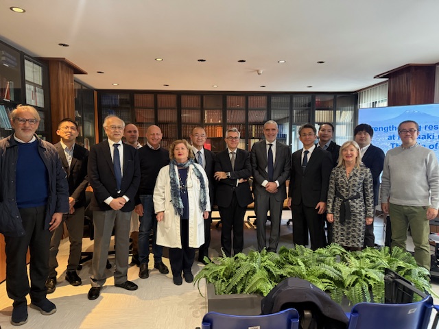 GIAPPONESI GRUPPO Progetto «Kakeni», Italia-Giappone: al Policlinico di Catania