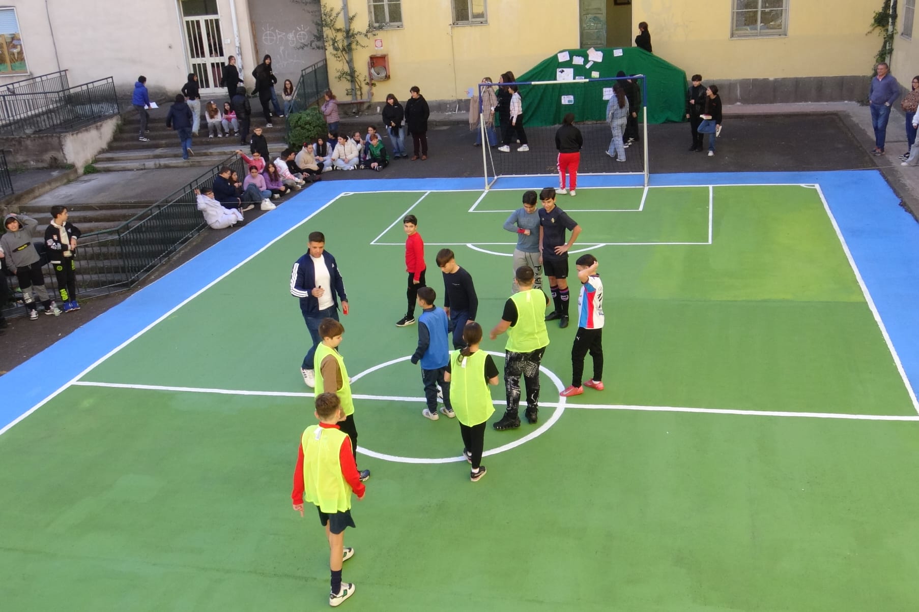 Catania, inaugurato il campetto “Castaldi” all’I.C. De Roberto