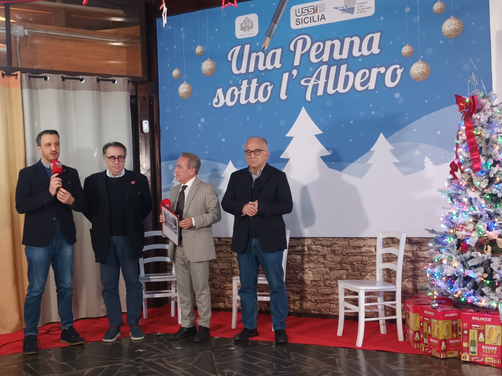 Premio «Una Penna sotto l’Albero» 2025: successo a Belpasso