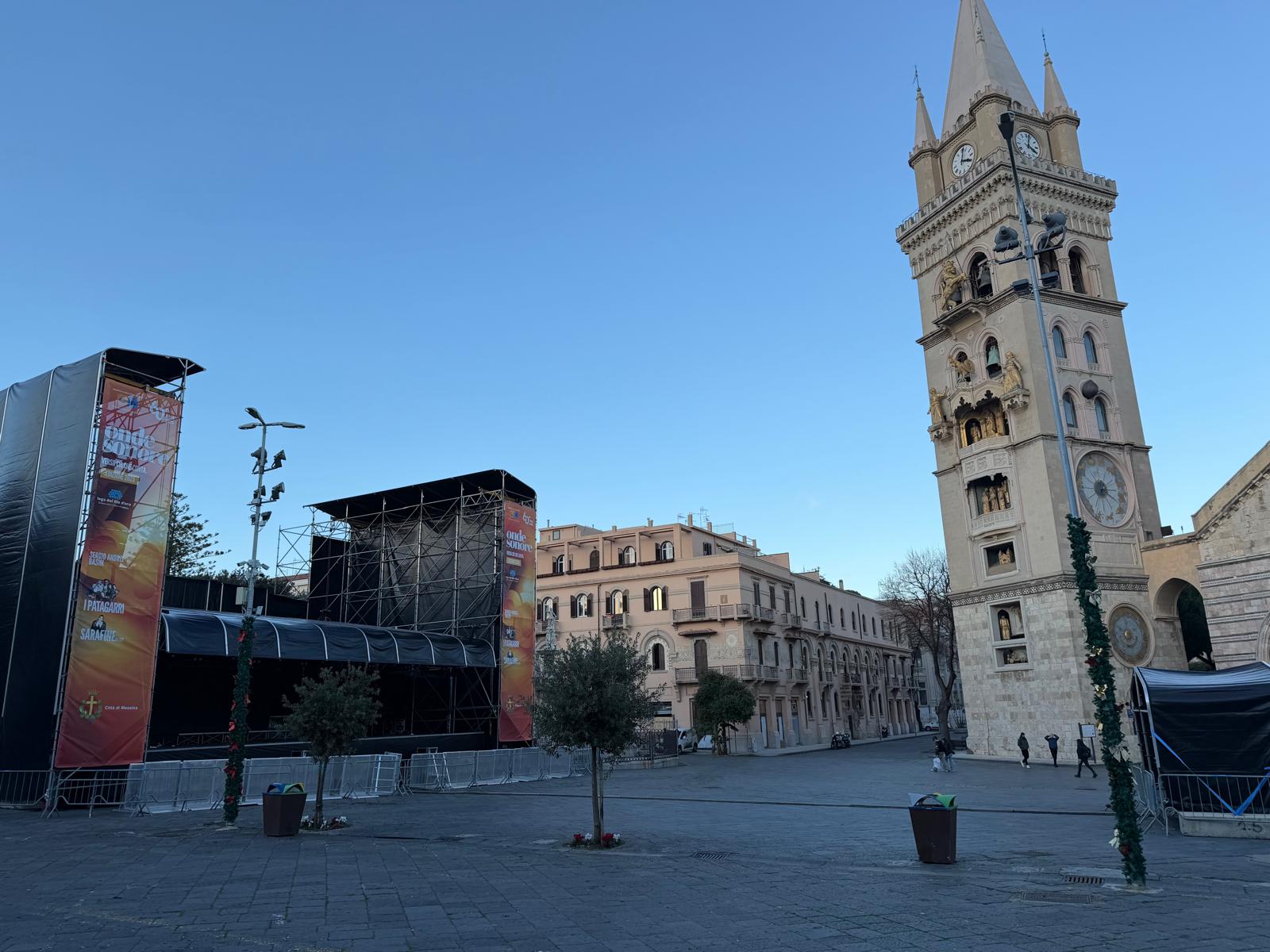Piazza Duomo Messina Messina pronta per lo showcase di Irama in Piazza Duomo
