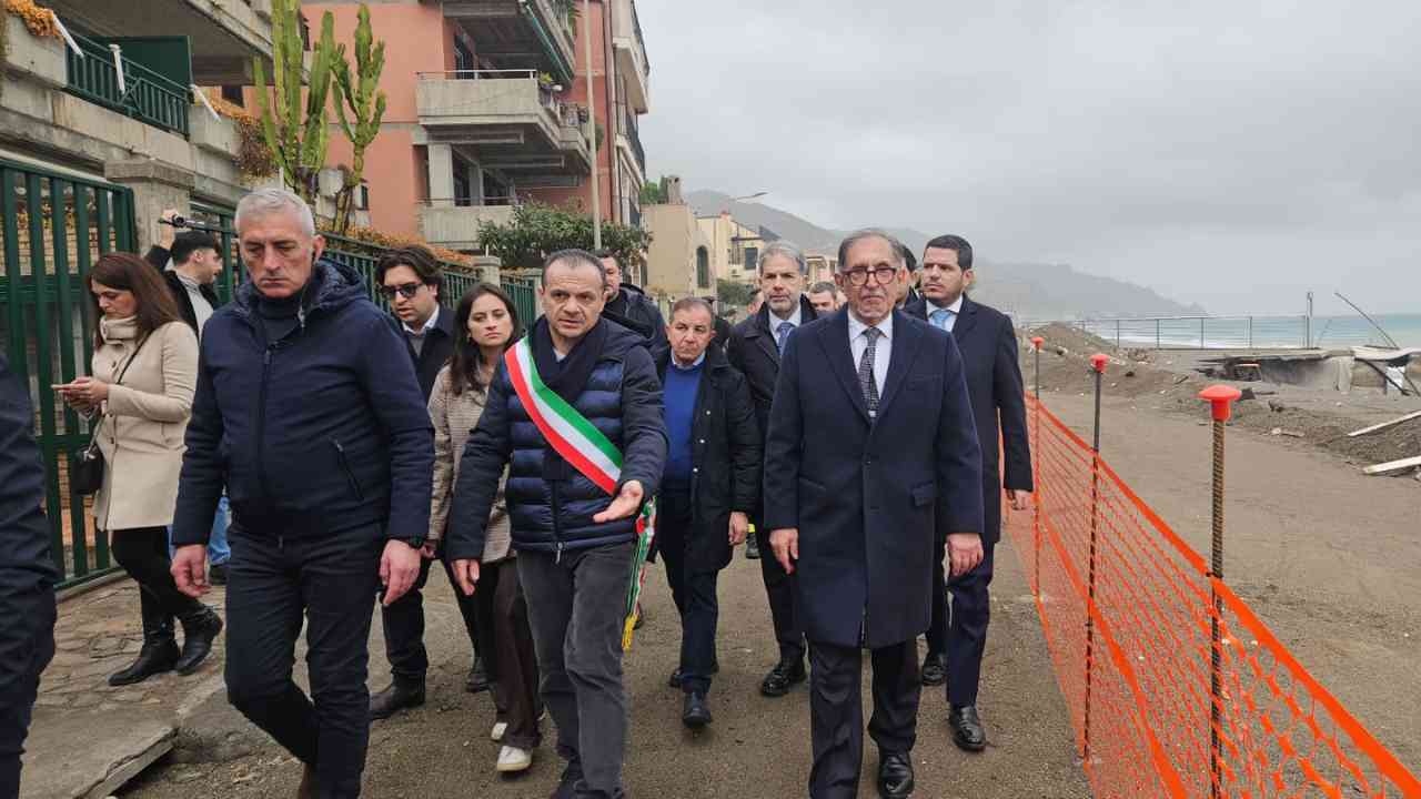 Cateno De Luca emergenza Harry – 20260125 FreePressOnline Cateno De Luca: «Al Presidente del senato la proposta per Harry»