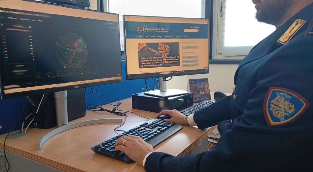 Pedopornografia online, quattro arresti nel Catanese